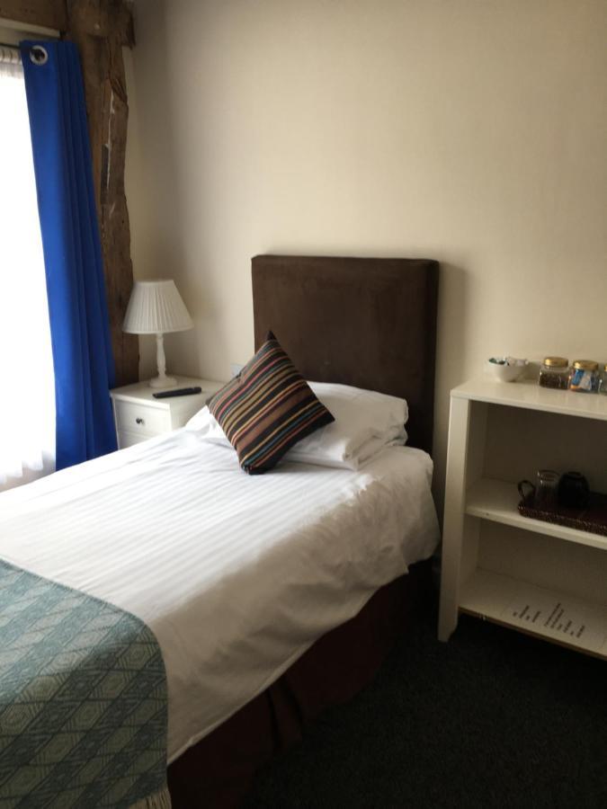The Chequers Bed & Breakfast Royston  Luaran gambar