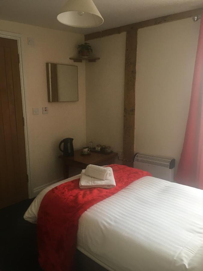 The Chequers Bed & Breakfast Royston  Luaran gambar